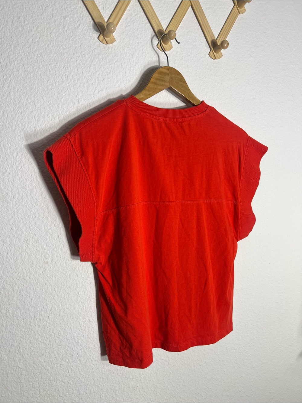 ZARA • bright red crewneck muscle tee with cap sleeves - Picture 5 of 7